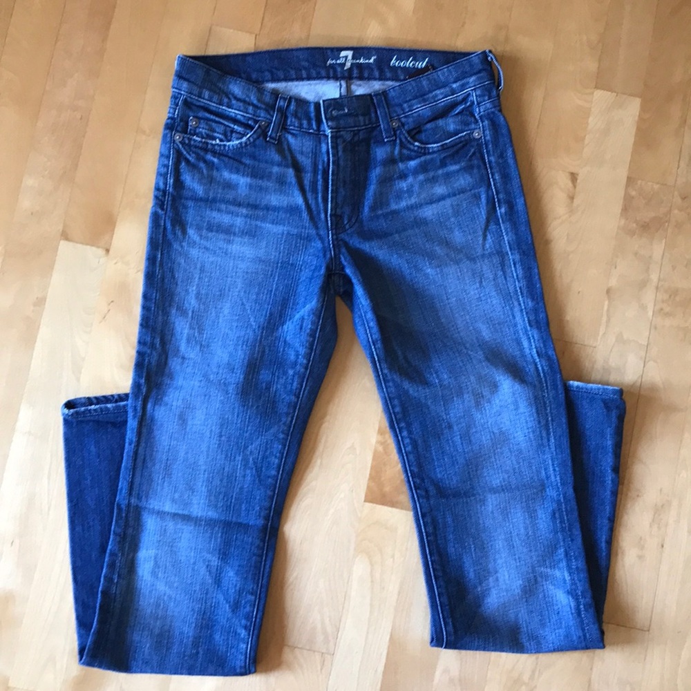 Denim Jeans with rhinestone on back pockets